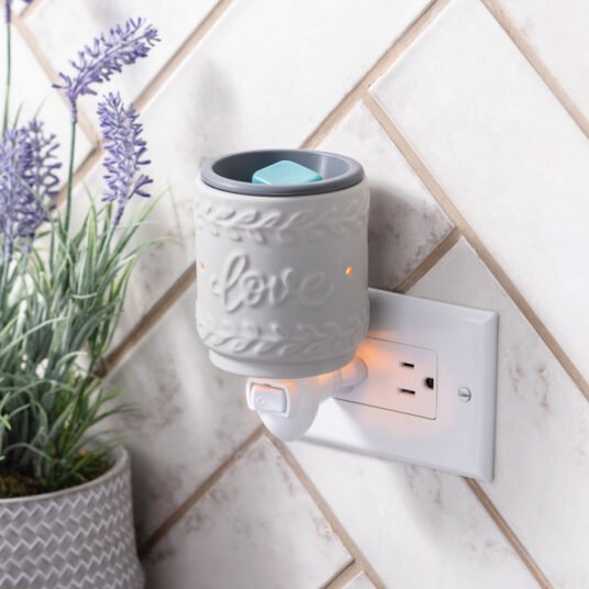 Love Flip Dish Pluggable Fragrance Warmer *PRE - ORDER* - Wicks Or Wax (WOW)Love Flip Dish Pluggable Fragrance Warmer *PRE - ORDER*