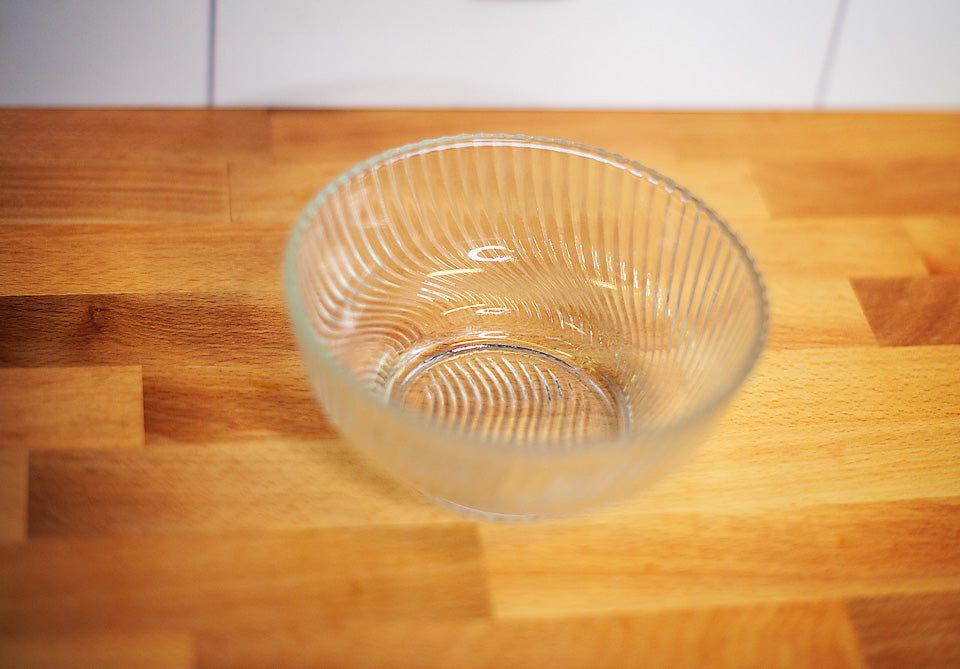 🌟 Golden Rim Ribbed Glow